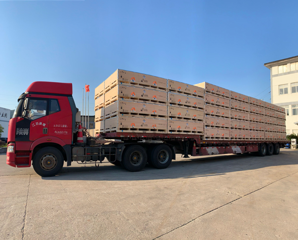 特斯(si)拉電池箱