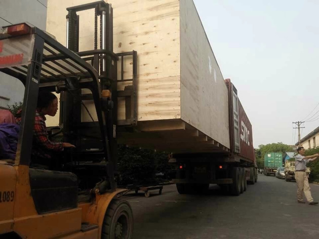 大型機械(xie)設備出口包(bāo)裝